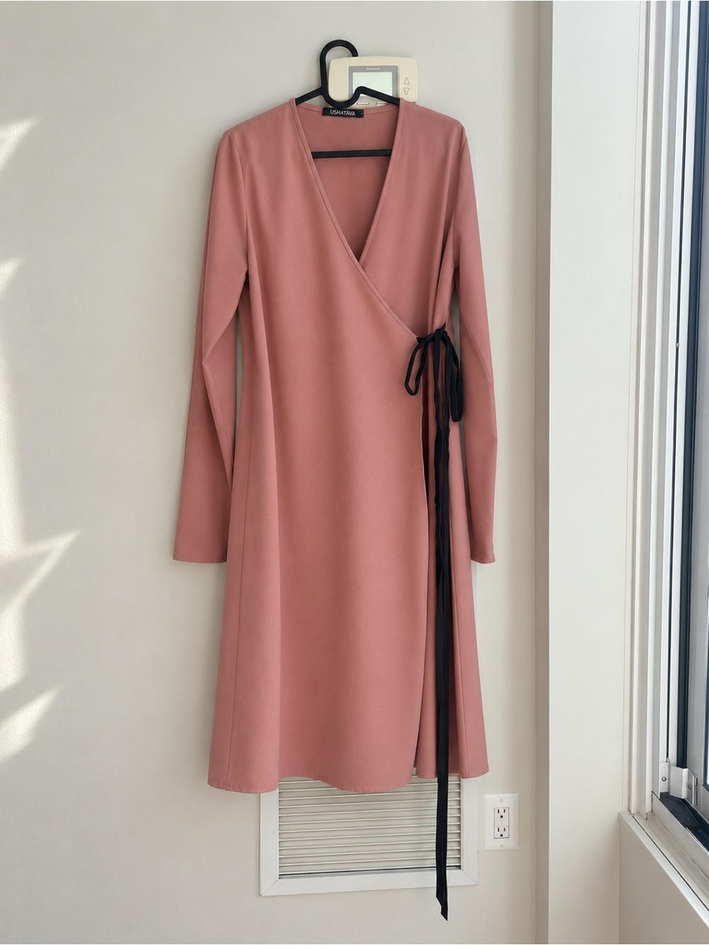 USHATAVA Women's Wrap Dress in Dusty Rose with Black Tie